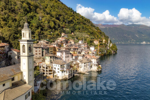 Casa di lago con ampio terrazzo a Brienno
