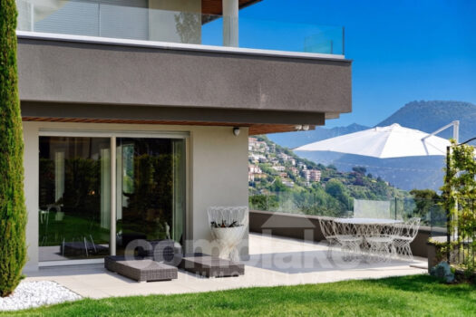 Appartamento moderno in villa con giardino a Cernobbio
