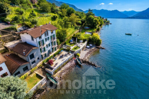 Appartamento con balcone direttamente a lago vicino a Bellagio