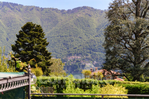 Appartamento in villa con giardino a Cernobbio