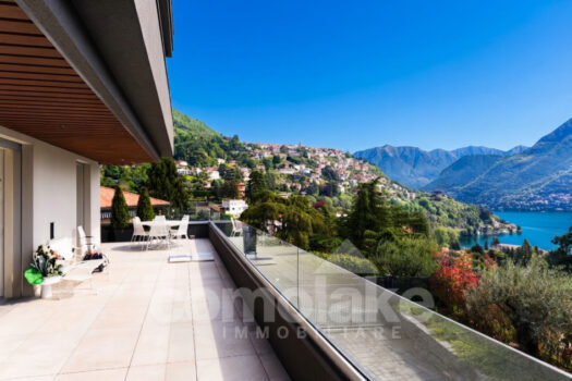 Appartamento moderno in villa con giardino a Cernobbio