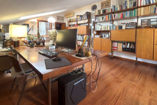 Elegante appartamento con terrazzo e garage a Rovello Porro