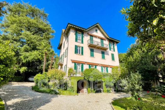 Appartamento in villa storica in centro a Cernobbio