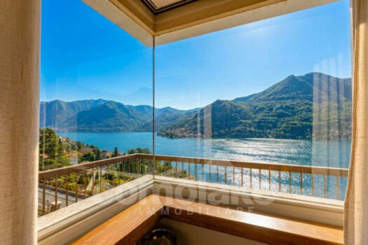 Villa con magnifica vista lago a Moltrasio