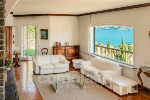 Villa con magnifica vista lago a Moltrasio