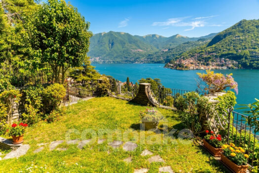 Villa con magnifica vista lago a Moltrasio