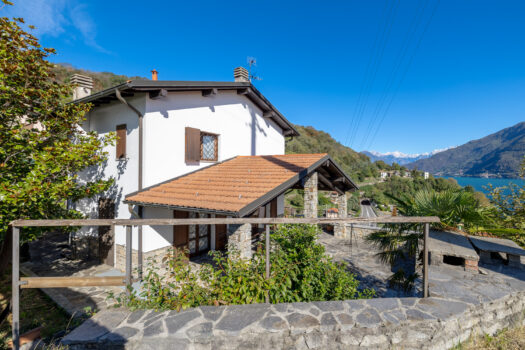 Villa con splendida vista lago a San Siro – vicino al lago